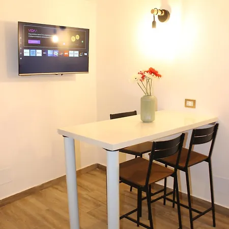 Appartamento In Piazza-3